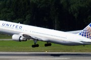 Самолет United Airlines // Travel.ru
