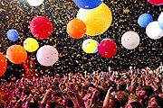 Фестиваль предоставляет начинающим музыкантам возможность выступить перед большой аудиторией. // tygodnik.onet.pl