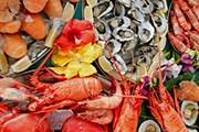 Основой праздников станут морепродукты. // seafoodcruise.com