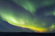 Финляндия обещает яркое северное сияние. // iStockphoto
