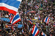Многотысячные демонстрации проходят в Бангкоке. // newsru.com