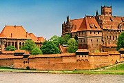 Замок Мальборк лежит в 80 километрах от границы с Россией. // wikipedia.org