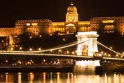 Венгрия привлекает туристов. // bridgesofbudapest.com