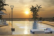 Бассейн отеля Radisson Cartagena Ocean Pavillion // radisson.com