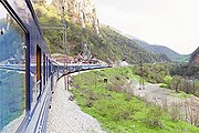 "Голубой поезд" в пути. // montenegroholidays.com