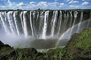 Водопад Виктория - одно из чудес света. // places.co.za