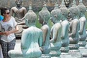 Туристов с тату в виде Будды не ждут в Шри-Ланке. // AFP / Lakruwan Wanniarachchi 