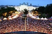 Венская ярмарка - одно из самых ожидаемых событий года. // wienlive.at