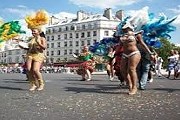 Тропический карнавал - любимый праздник парижан. // sortiraparis.fr