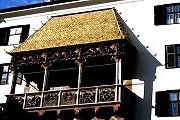Золотая крыша - главная достопримечательность Инсбрука. // innsbruckaustria.co.uk