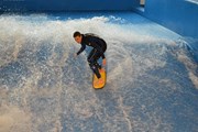 Флоурайдинг - серфинг на искусственной волне. 