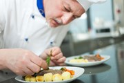 Лучшие повара представят свое искусство.  // Minerva Studio, Shutterstock.com