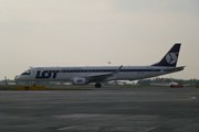 Самолет авиакомпании LOT // Travel.ru