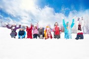 Детей ждут веселые зимние развлечения.  // Sergey Novikov, Shutterstock.com