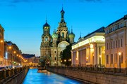 Санкт-Петербург - самый популярный российский город для поездок на 8 Марта. // Viacheslav Lopatin, shutterstock.com