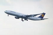 Дальние рейсы Lufthansa отменены. // Travel.ru