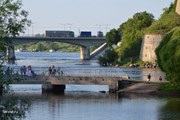 Погранпереход Narva-2 доступен только пешеходам.