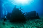 Туристам покажут затонувшие корабли.  // Claudio Dias, Shutterstock.com