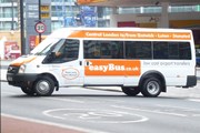 Микроавтобус easyBus в Лондоне // Travel.ru