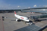 Самолет SWISS в Цюрихе // Travel.ru