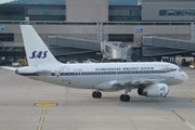 Самолет SAS в ретроливрее // Travel.ru