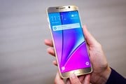 Таким образом Samsung рекламирует Galaxy Note 5. // cnet.com
