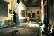 Роскошные интерьеры дворца стали доступны публике. // hola.com