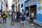 Туристы из США заполонили улицы старой Гаваны.