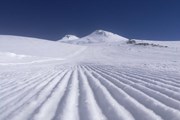 На Эльбрусе хватает снега. // АО «Курорты Северного Кавказа»