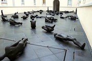 В музее современного искусства MADRE // YouTube