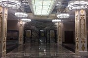 Холл отеля Azimut в Кызыле. // azimuthotels.com