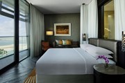 Номер в Grand Hyatt Abu Dhabi Hotel & Residences Emirates Pearl  // hyatt.com