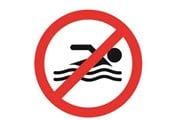 Это второй запрет на купание за последние несколько дней.