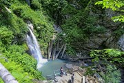 В парке водопадов "Менделиха" // rosaski.com