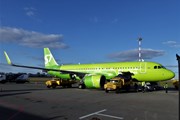 Самолет "Сибири" (S7 Airlines) // Юрий Плохотниченко