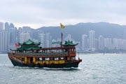Гонконг отменяет антипандемийные ограничения на въезд // tee2tee / pixabay.com