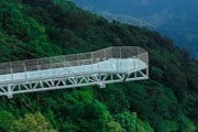 В Керале высоко в горах построили стеклянный мост // By Anishbkumar - Own work, CC BY-SA 4.0, https://commons.wikimedia.org/w/index.php?curid=137614143