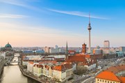 В Германии подорожают авиабилеты // Авторство: dronepicr. Aerial view of Berlin, CC BY 2.0, https://commons.wikimedia.org/w/index.php?curid=79040334